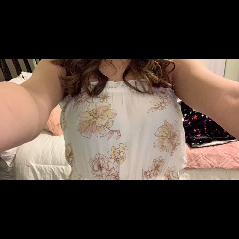 floral lose tank top NEED GONE